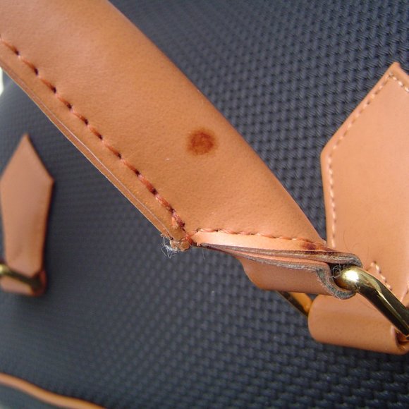 YSL BLACK BOSTON BAG EUC - Picture 13 of 16